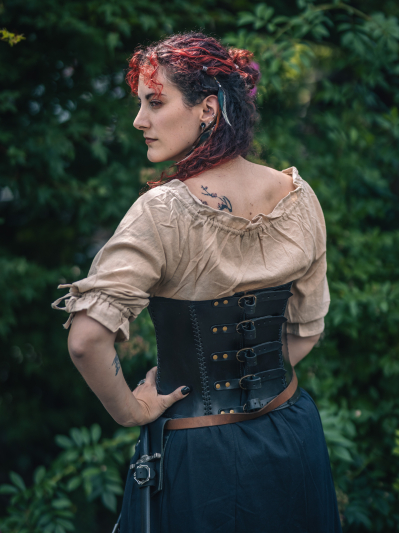 Trollfelsen Mittelalter Gewandung Ledermieder Vollbrust Schwarz Hinten